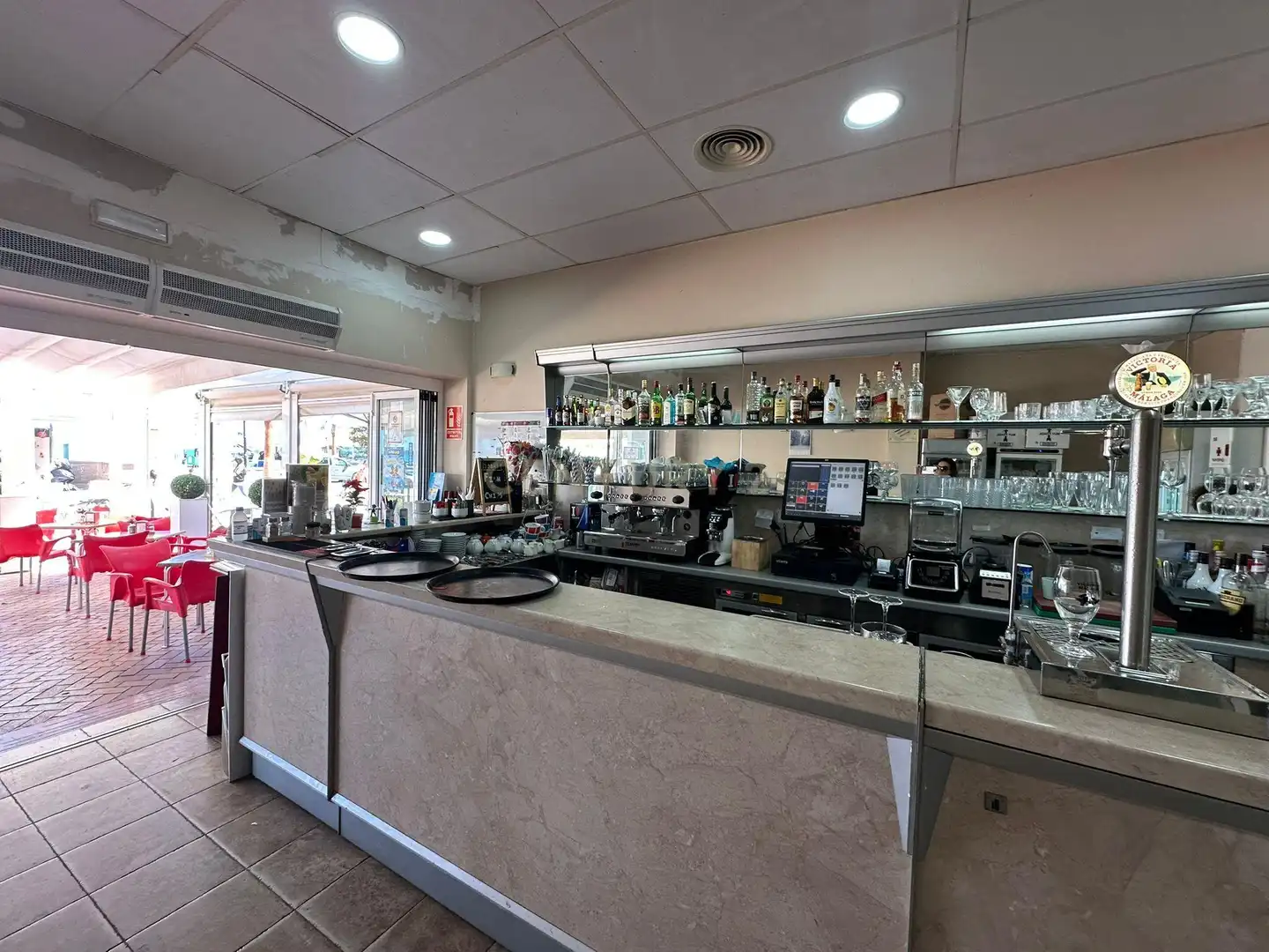 Local en traspaso en Fuengirola con Aire acondicionado