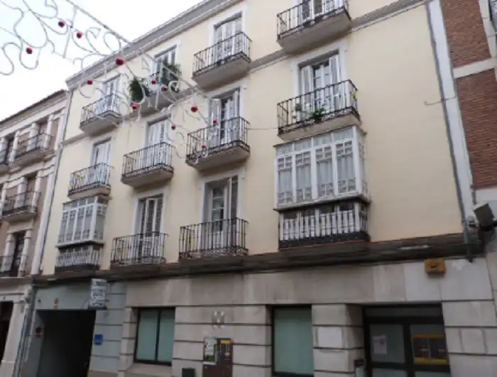 Local comercial en alquiler en C/ Infante Don Fernando