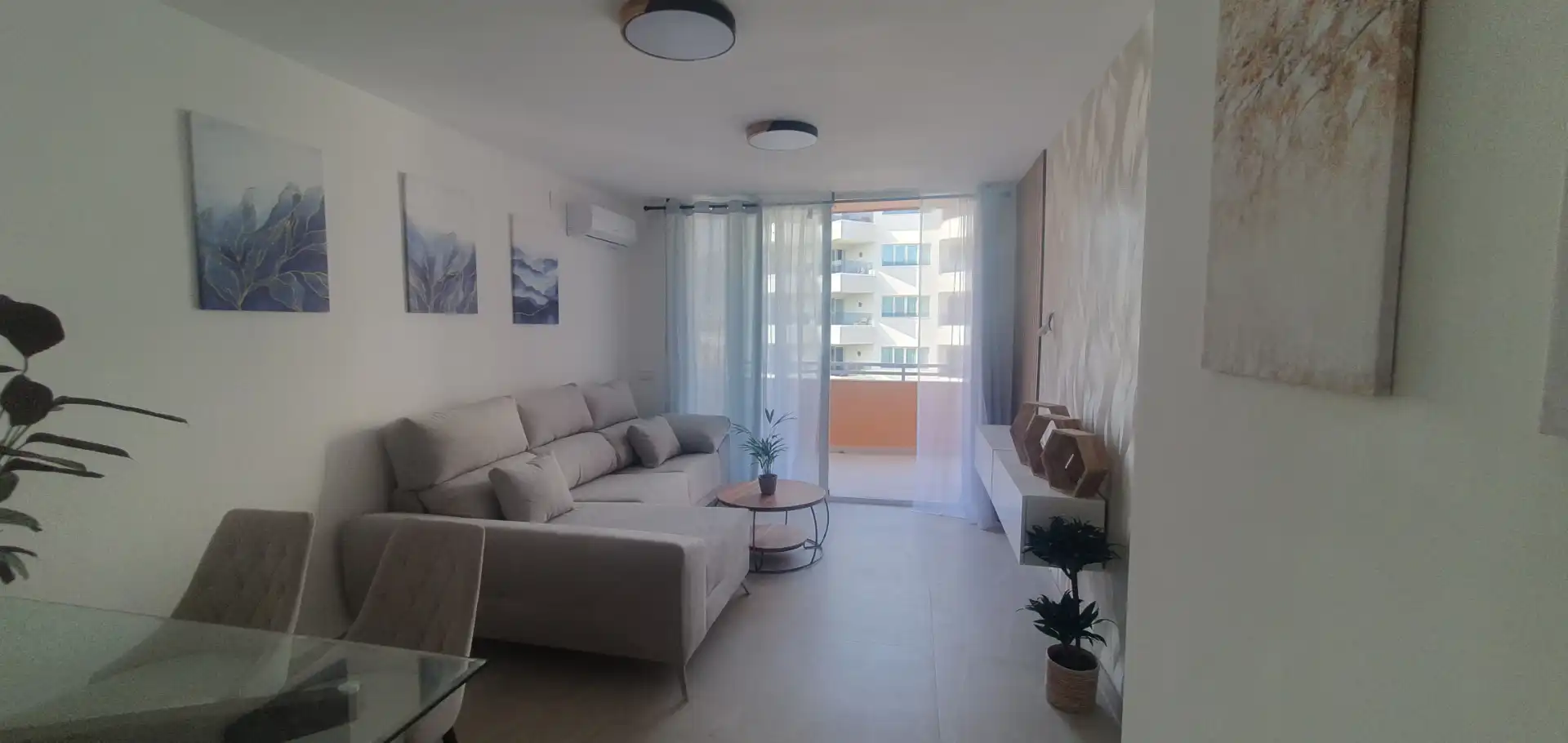 Sala d'estar de Pis en venda en Fuengirola amb Moblat