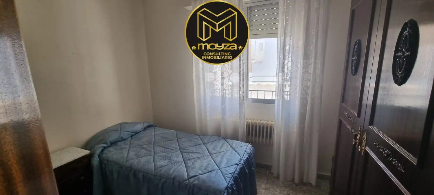 Piso con terraza en venta en Martos, imagen 9