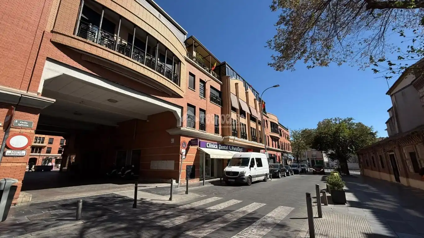 Appartamento con terrazza in vendita a Centro, imagen 2