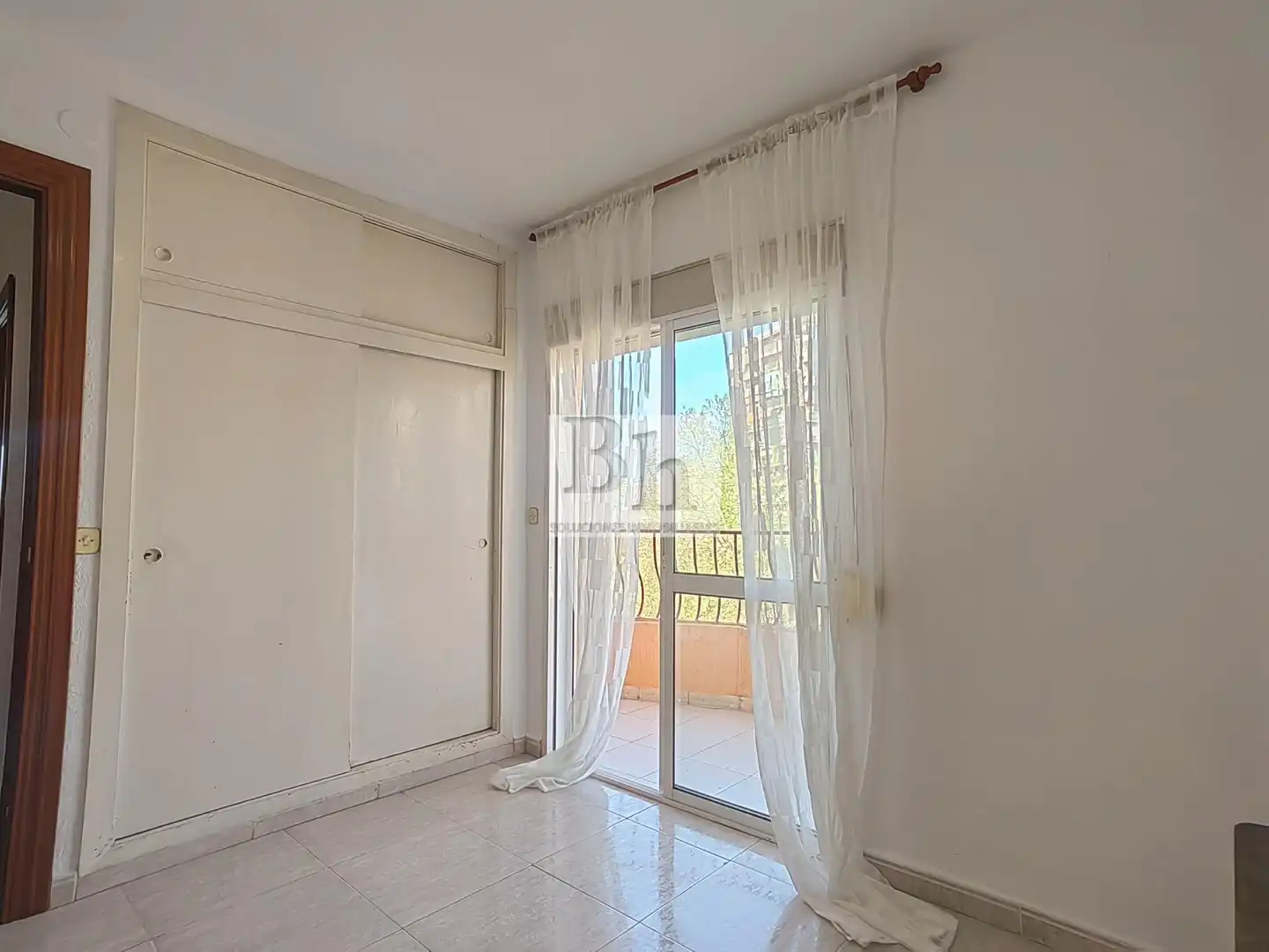 Habitación de Piso en venta en Málaga con Terraza y Balcón