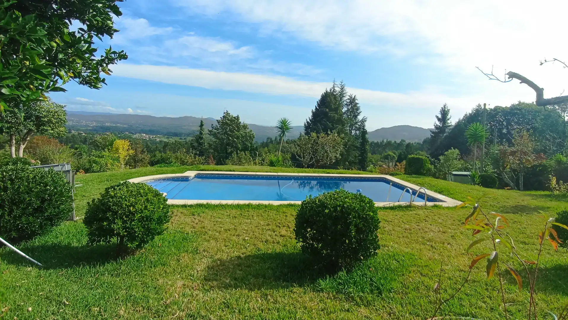 Piscina de Casa o chalet en venta en Ponte Caldelas con Calefacción, Jardín privado y Parquet