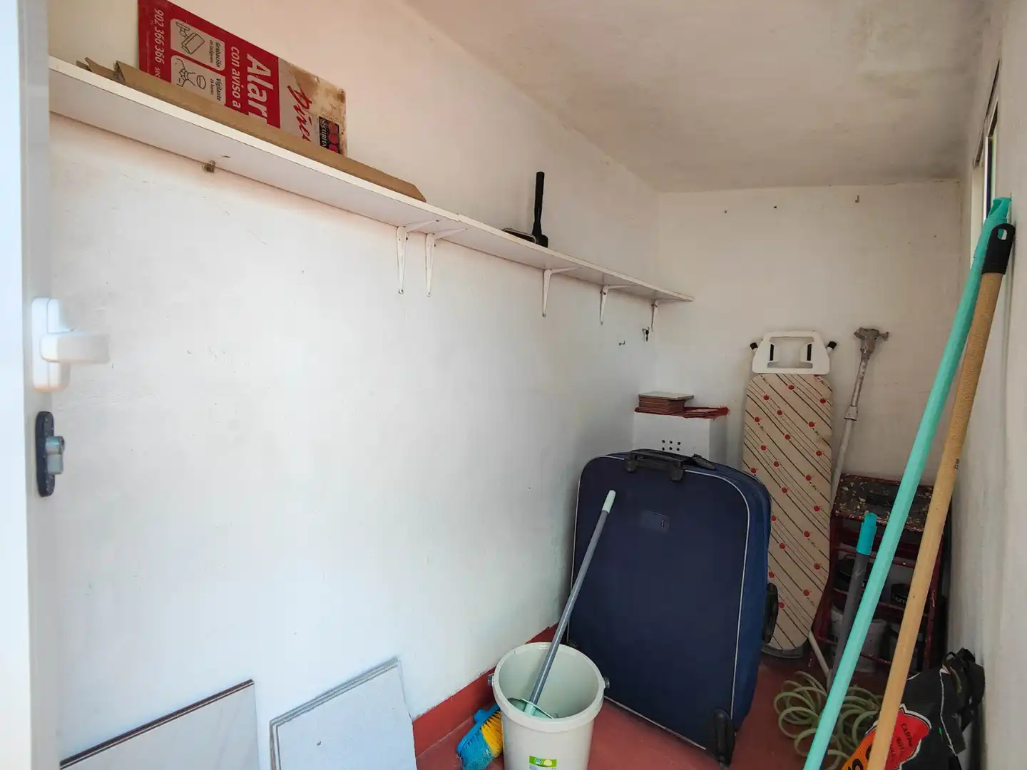 Einfamilien-Reihenhaus zum Verkauf in Torrevieja mit Klimaanlage, Privatgarten und Terrasse
