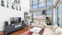 Sala d'estar de Àtic en venda en  Barcelona Capital amb Aire condicionat, Calefacció i Terrassa
