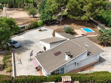 Villa con piscina in vendita a Pedralba