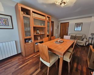 Menjador de Apartament de lloguer en  Lleida Capital amb Calefacció, Parquet i Moblat