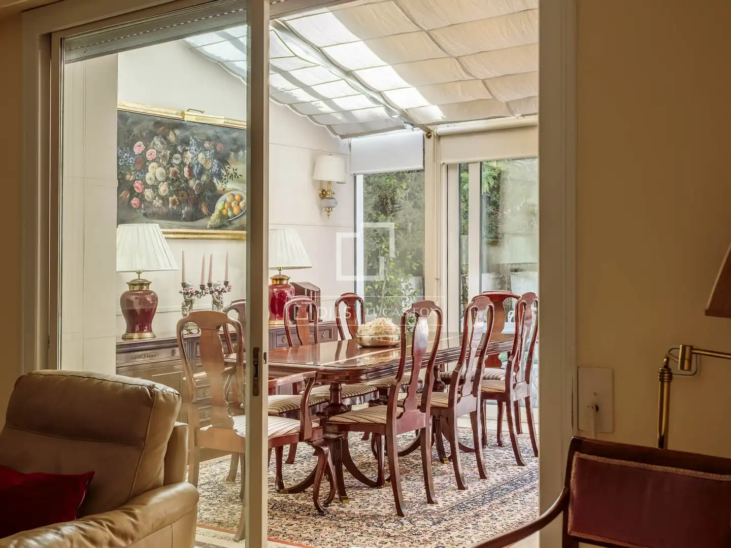 Menjador de Casa o xalet en venda en Madrid amb Aire condicionat, Calefacció i Moblat
