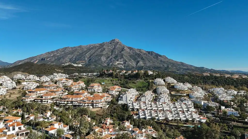 Adossat amb piscina en venda a Nueva Andalucía, imagen 38