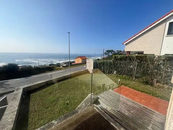 Vista exterior de Casa o chalet en venta en O Rosal   con Calefacción, Jardín privado y Terraza