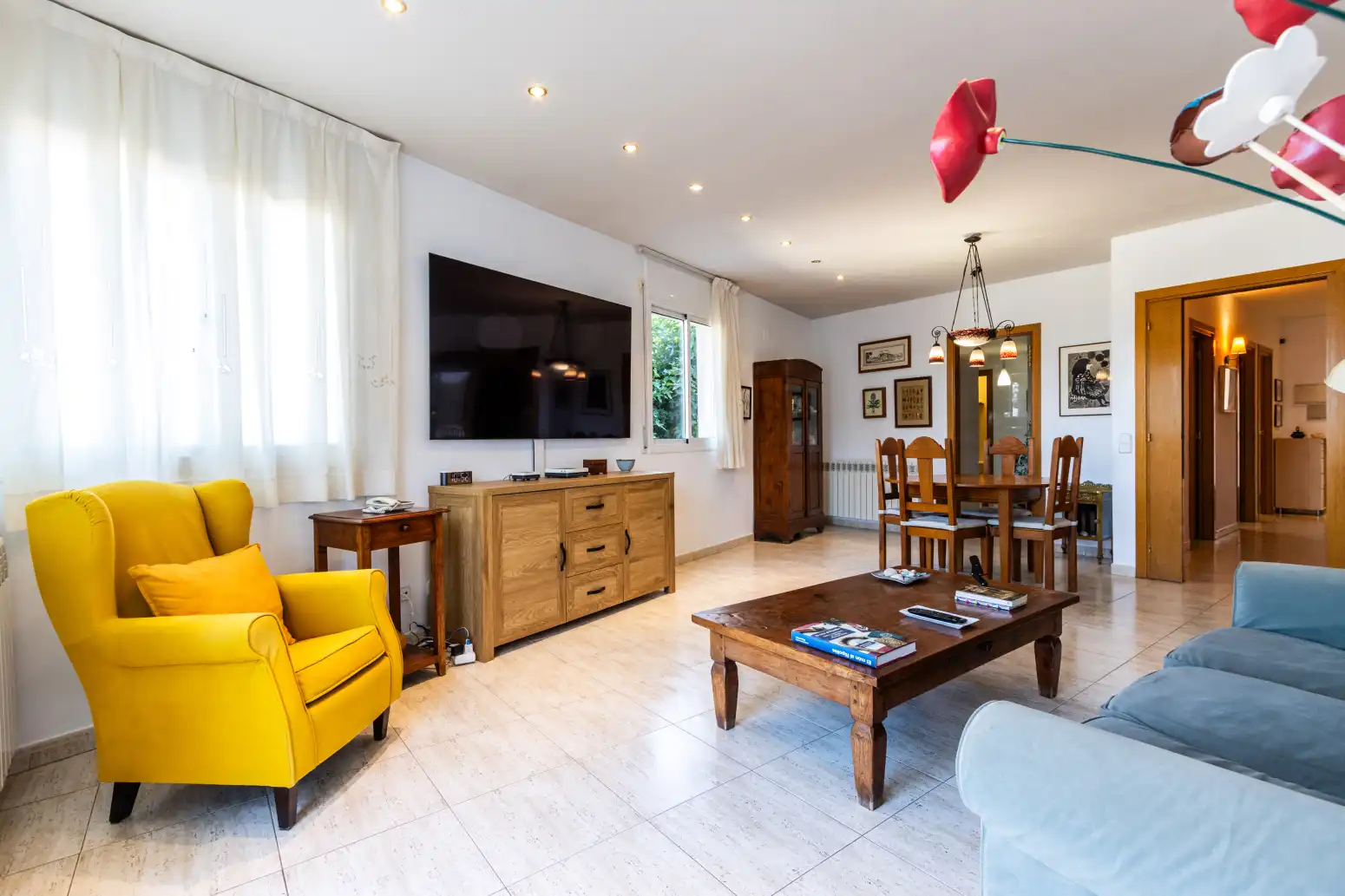 Sala d'estar de Casa adosada en venda en Vacarisses amb Calefacció, Jardí privat i Terrassa
