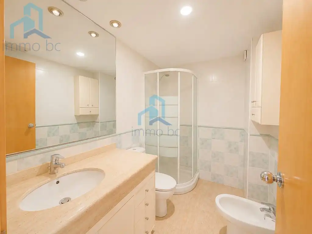 Bathroom of Ground floor for sale in Cambrils