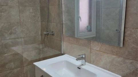 Foto 2 de Piso en venta en Calle de Tomás Borrás, 7, Chopera, Madrid Capital