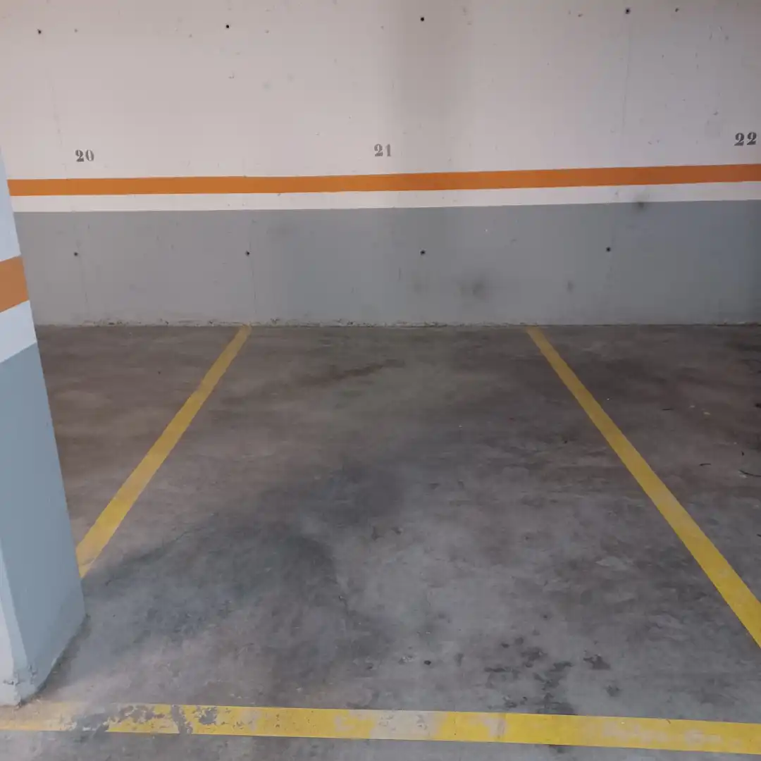 Parkplatz von Garage zum Verkauf in Cunit