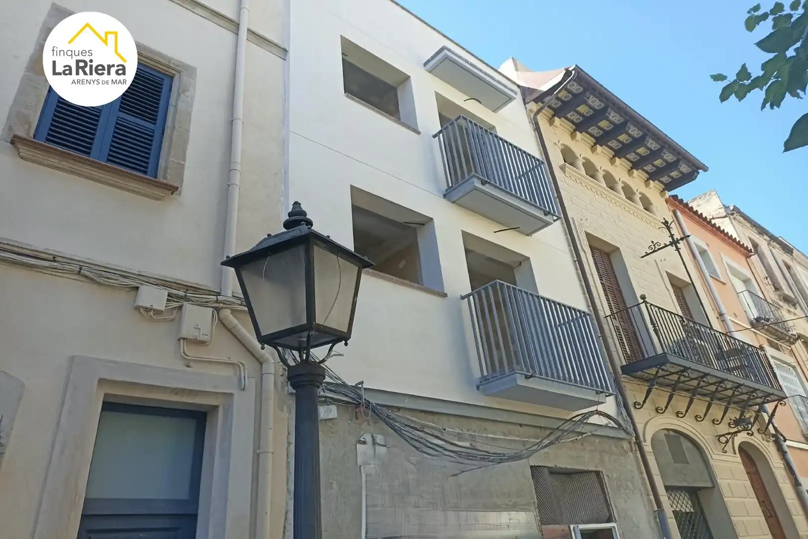 Exterior view of Ground floor for sale in Arenys de Mar  with Heating, Terrace and Balcony