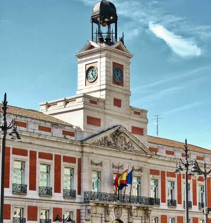Flat for rent in Plaza de Santa Ana, Cortes - Huertas