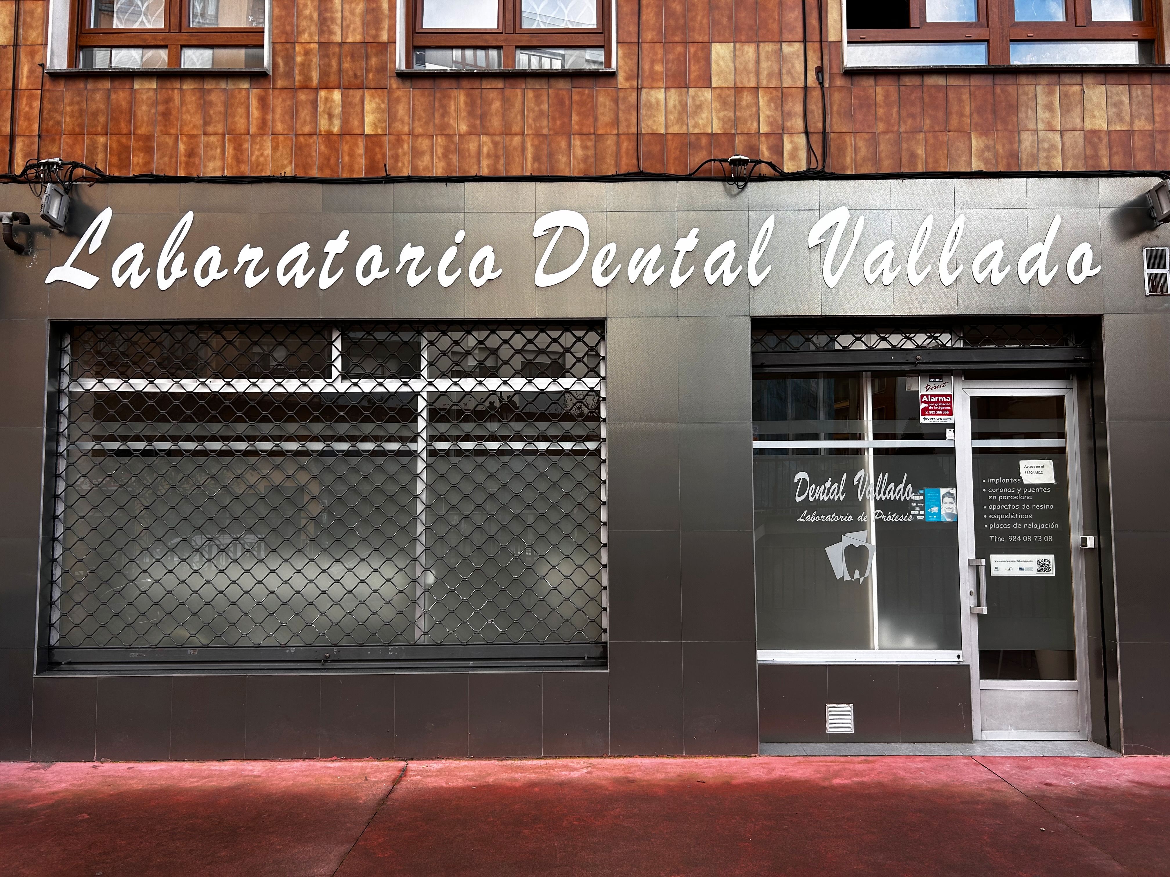 Exterior view of Premises to rent in Oviedo   with Furnished