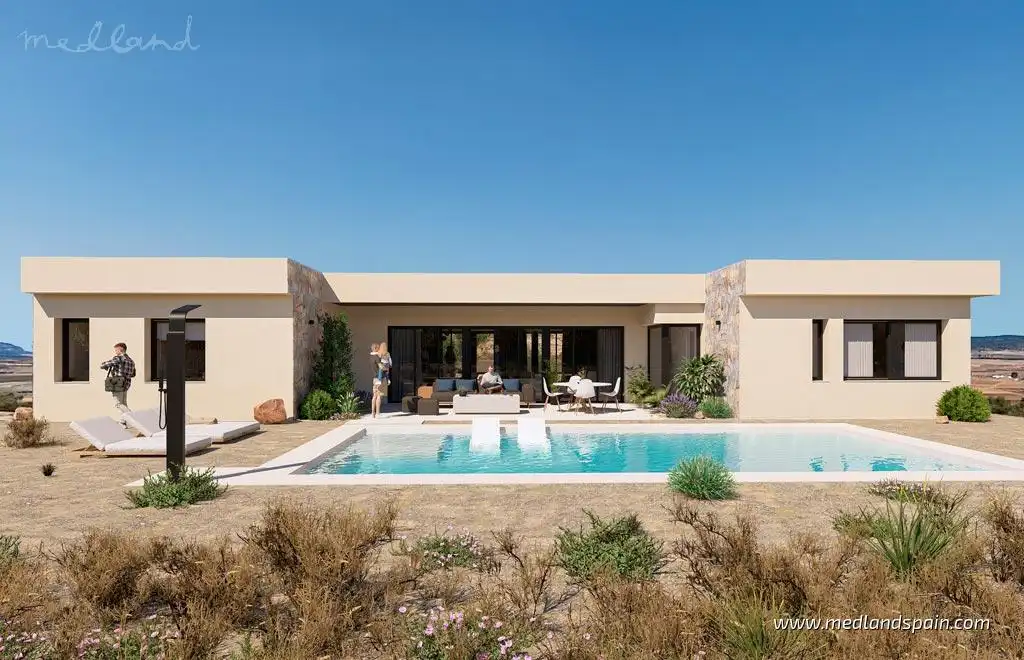 Detached house with pool for sale in Yecla