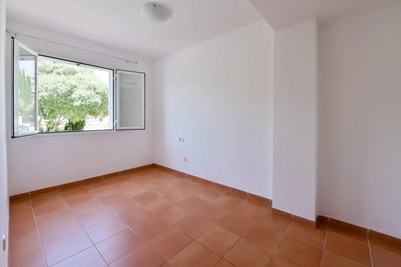 Dormitori de Casa adosada en venda en  Palma de Mallorca amb Aire condicionat, Jardí privat i Terrassa