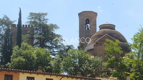 Fincas Blanco vende terreno en el casco antiguo del pueblo en la zona del castillo.