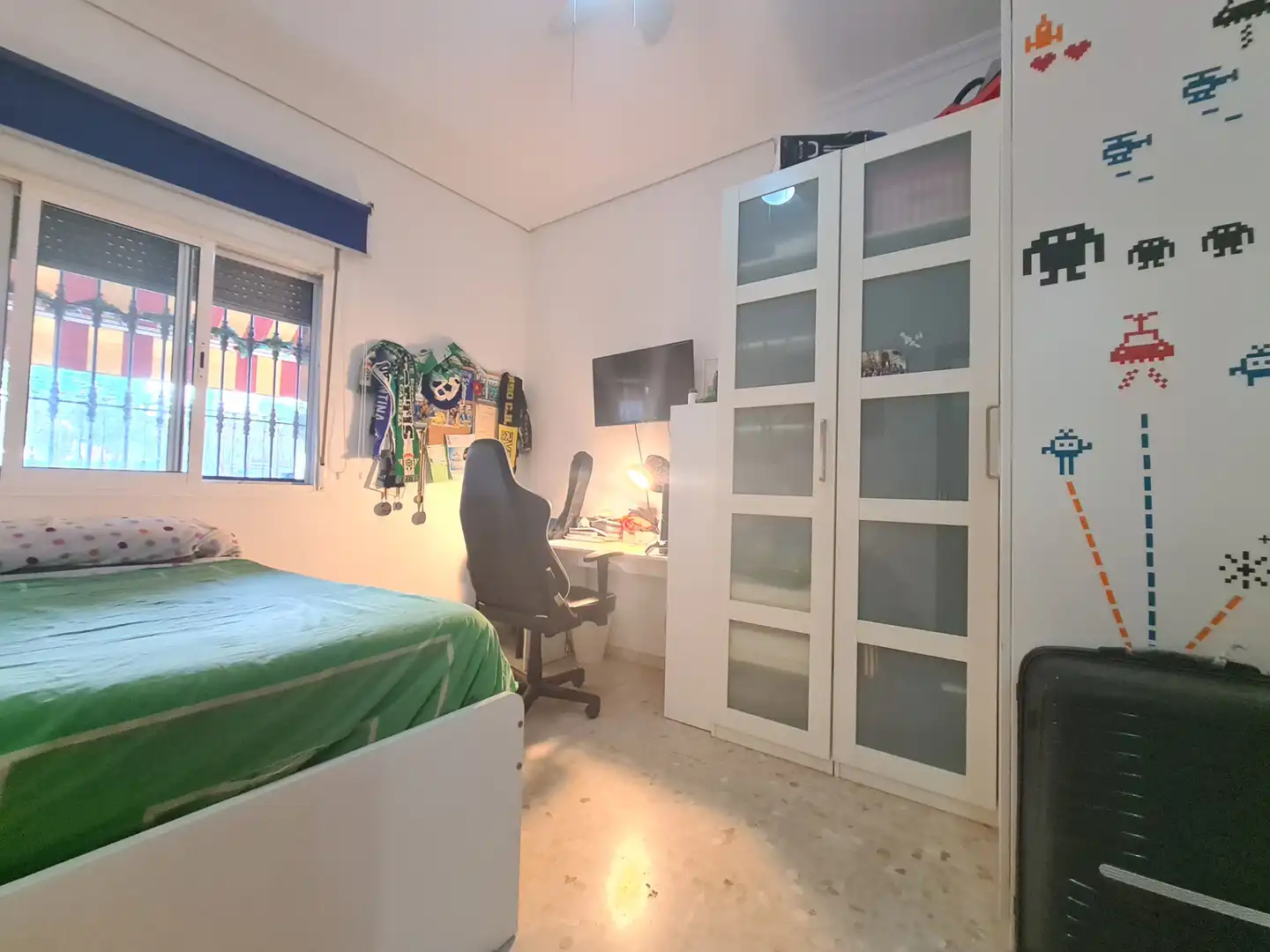 Bedroom of Detached homes for sale in Sevilla  with Air Conditioner, Terrace and Balcony