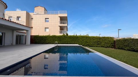 Foto 3 de Casa o chalet en venta en Avinguda Riells, Port - La Cota - Puig Sec, Girona