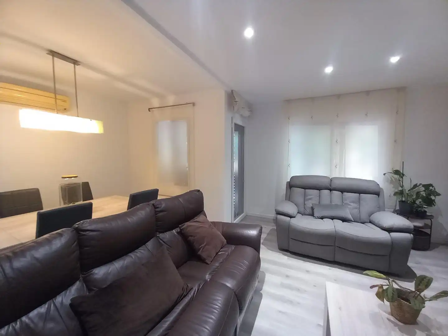 Sala d'estar de Pis en venda en Mataró amb Parquet