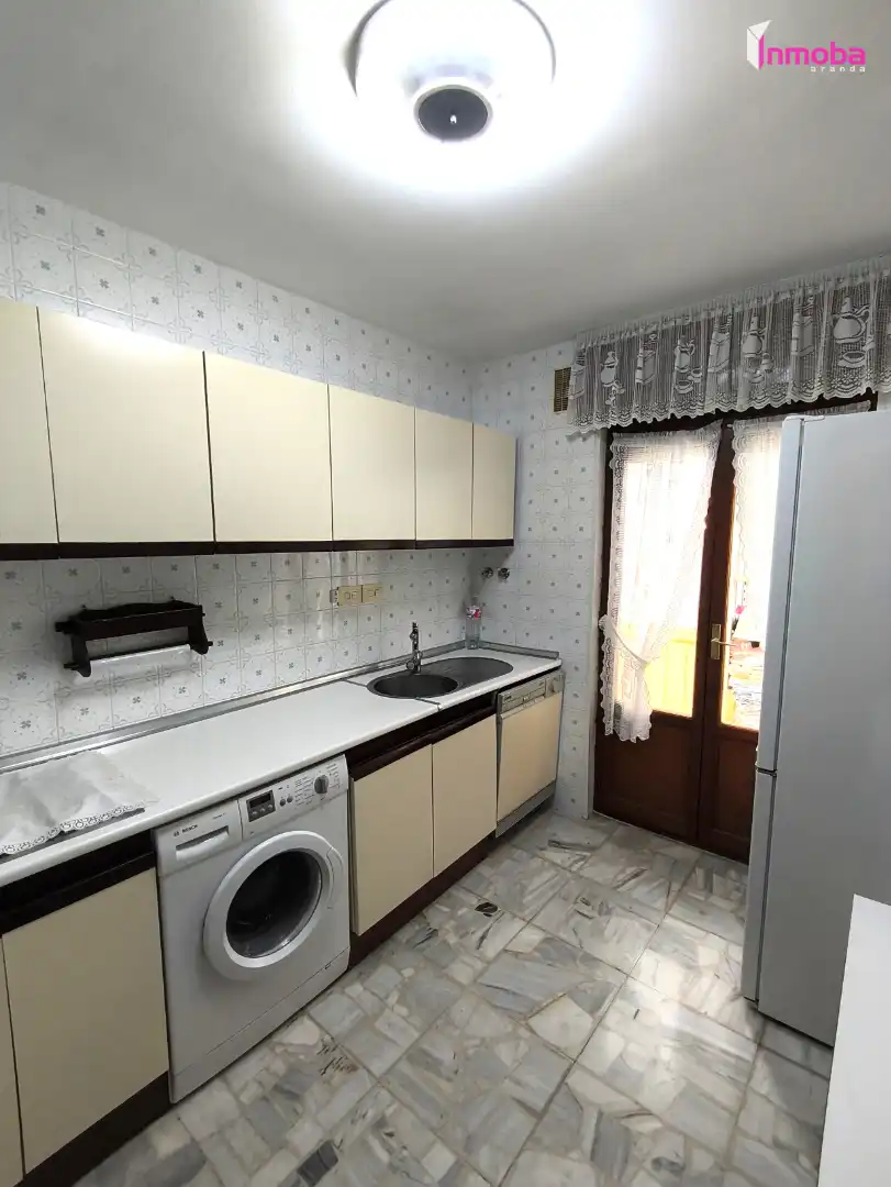 Cocina de Piso en venta en Aranda de Duero con Calefacción, Parquet y Trastero