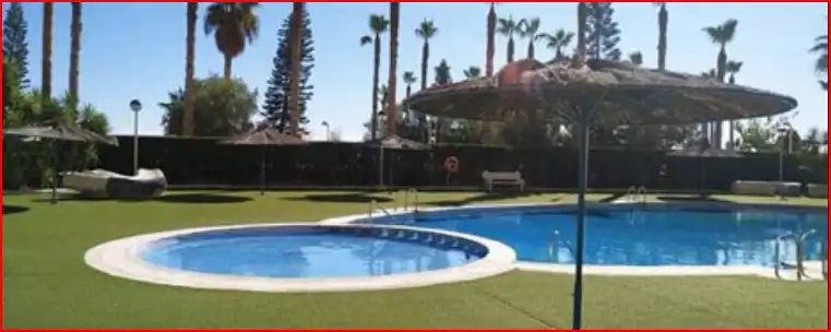 Apartamento con piscina en venta en Avenida Central 30, imagen 4