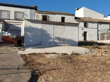 House for sale in Avenida Fuente del Río