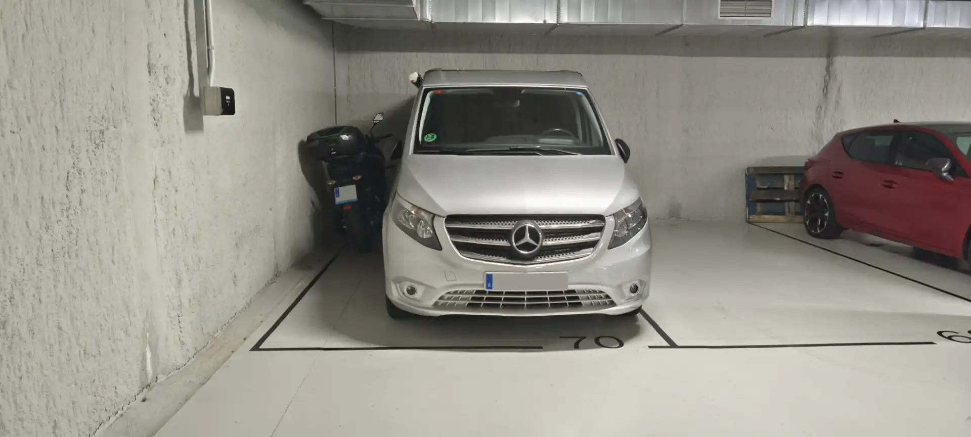 Parkplatz von Wohnung zum Verkauf in L'Hospitalet de Llobregat mit Klimaanlage, Heizung und Parkett