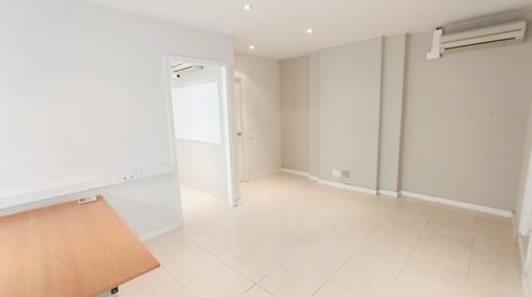 Foto 2 von Geschaftsraum zur Miete in Avinyó, 20, Segle XX, Terrassa