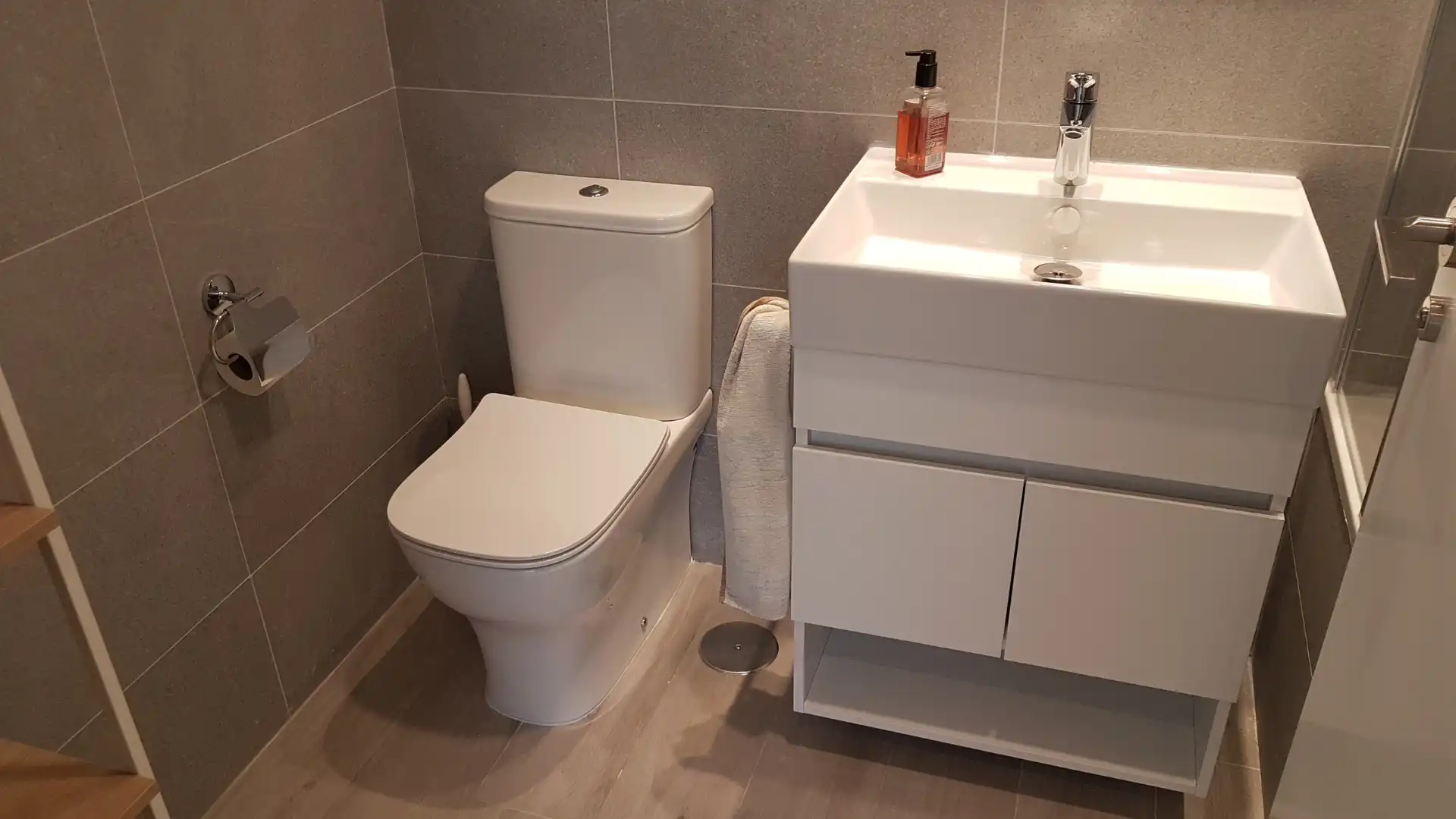 Piso con piscina en venta en Calle Valle del Cabriel, imagen 25