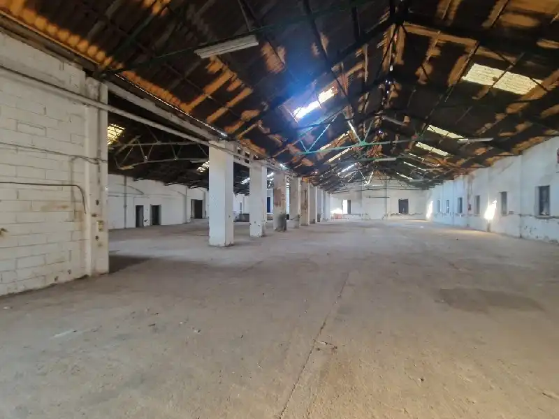 Industrial building for sale in Cr. Estación de los Valles, imagen 2