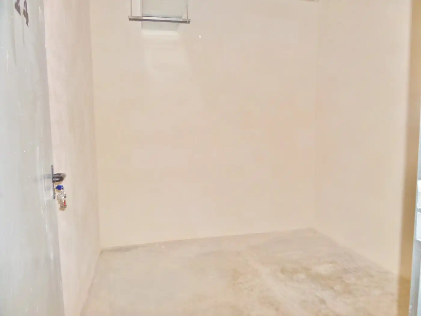 Bathroom of Flat for rent in El Campello  with Air Conditioner, Private garden and Terrace