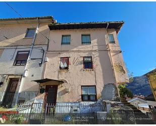 Vista exterior de Casa o xalet en venda en Mieres (Asturias) amb Calefacció