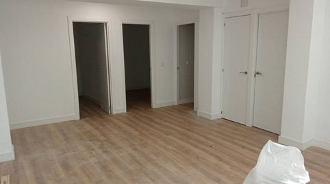 PISO EN VENTA RECIEN REFORMADO CON DERECHO A OTRA VIVIENDA, imatge 3