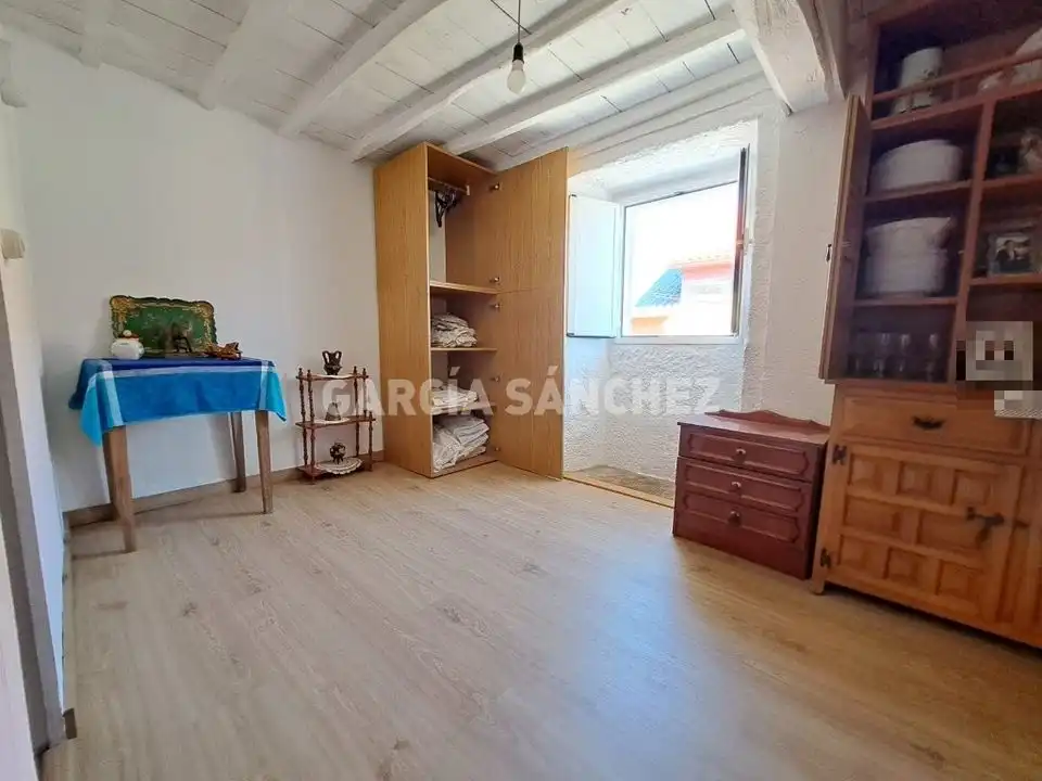 Bedroom of Houses for sale in Outes  with Furnished