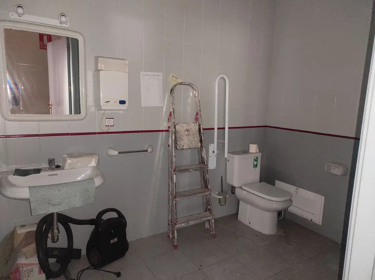 Baño de Local en venta en Ciudad Real