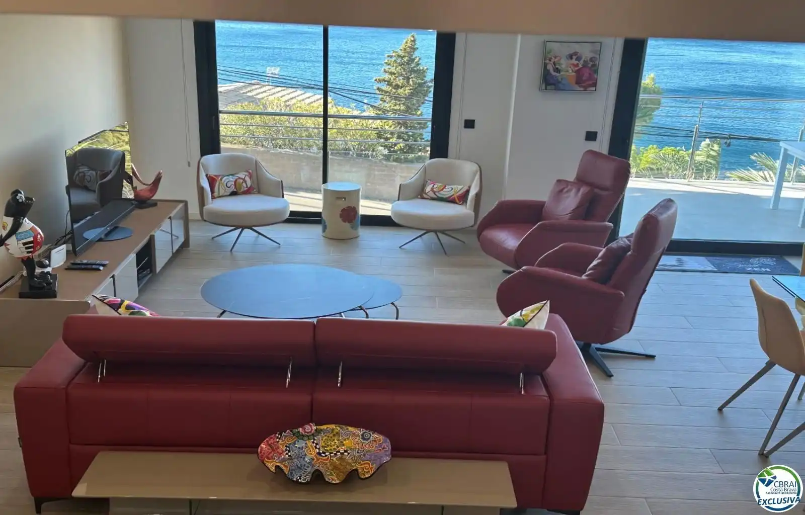 Sala d'estar de Casa o xalet en venda en Roses amb Aire condicionat, Jardí privat i Piscina