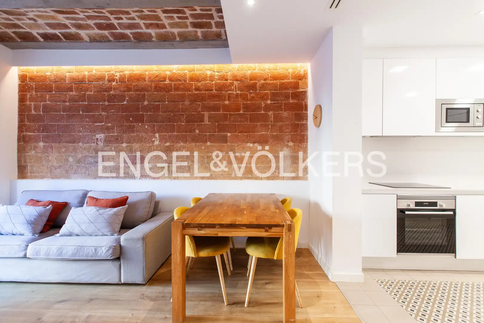 Esszimmer von Wohnung zum Verkauf in Barcelona mit Klimaanlage, Heizung und Privatgarten