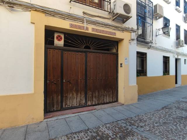 Garaje en Venta en La Magdalena, 6 en Casco Histórico  - Ribera - San Basilio