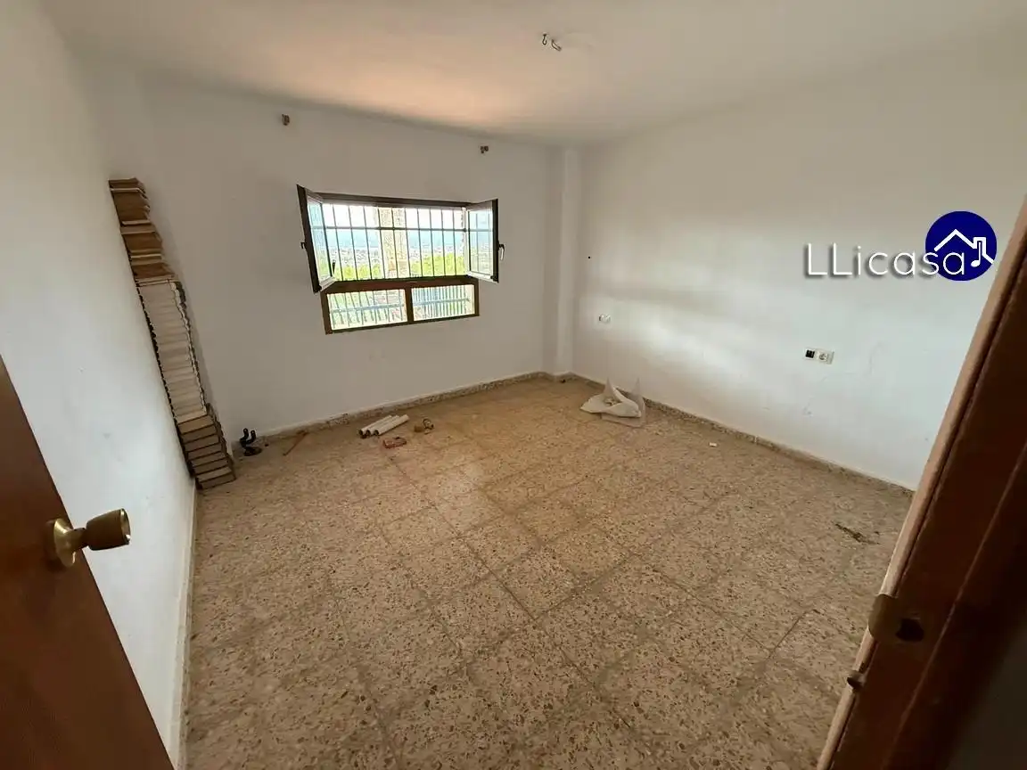 Casa o chalet en venta en Llíria con Jardín privado, Terraza y Trastero