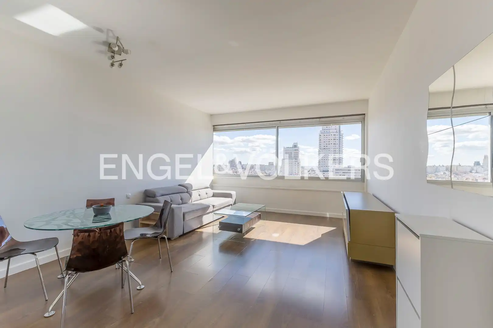 Exterior view of Flat for rent in Moncloa - Aravaca