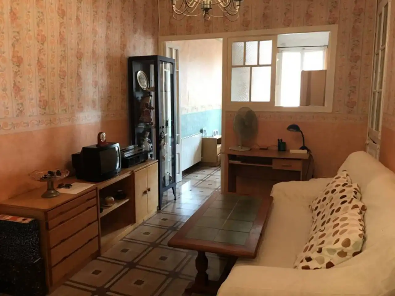Sala d'estar de Casa o xalet en venda en Cervera amb Calefacció, Terrassa i Moblat