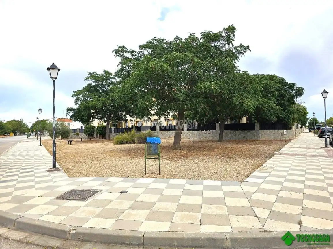 Casa adosada en venta en Pedanías - Extrarradio
