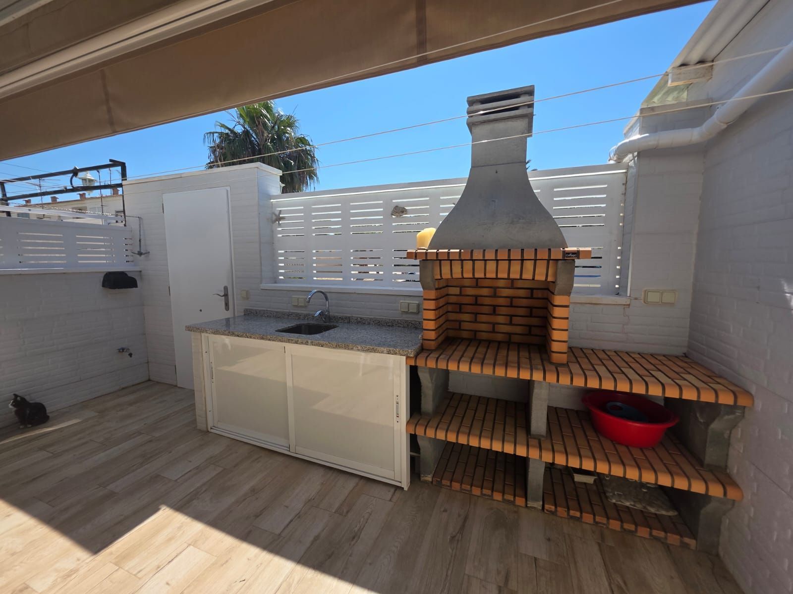 Terrace of House or chalet for sale in Santa Pola  with Air Conditioner, Private garden and Storage room