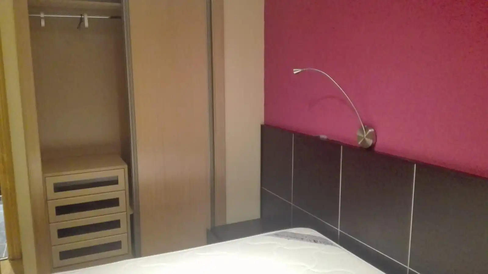 Habitación de Piso de alquiler en Madrid con Aire acondicionado, Calefacción y Parquet