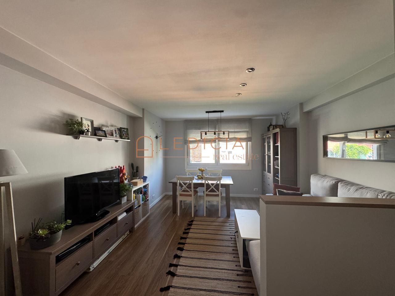 Living room of Flat for sale in Nigrán  with Heating, Terrace and Storage room