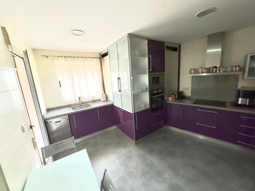 Kitchen of Duplex for sale in Burjassot